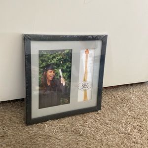 Graduation frame